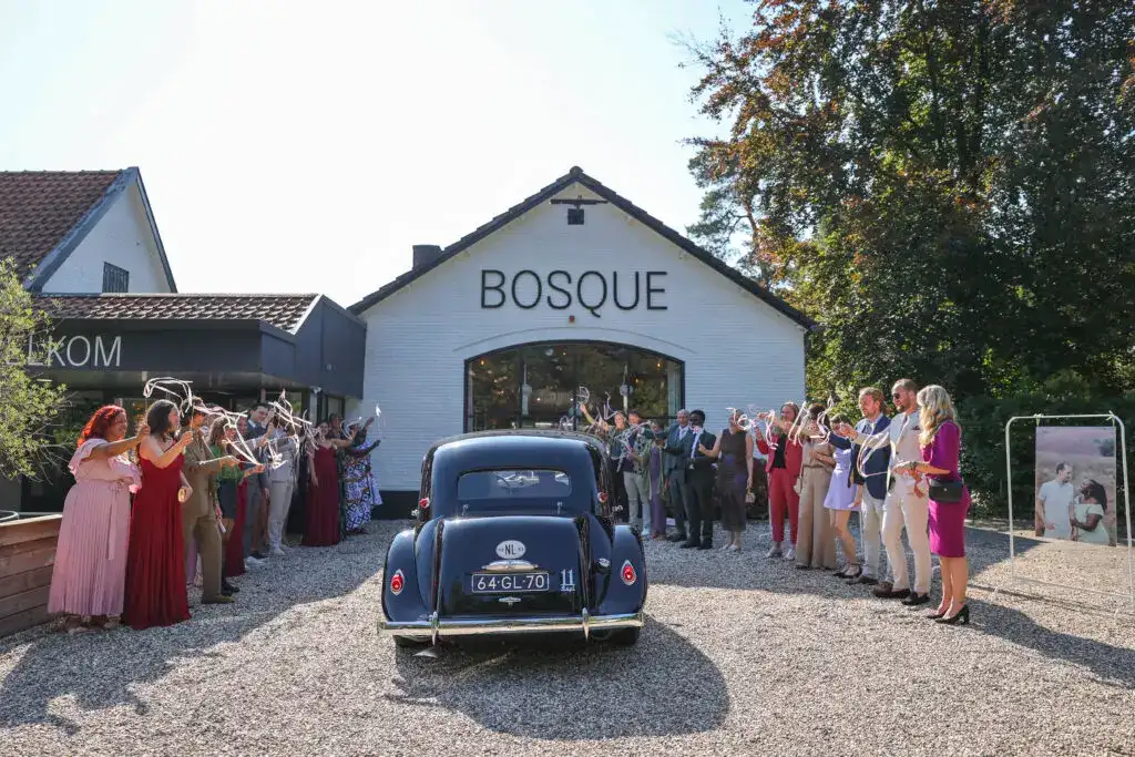 Een weddingplanner kan jullie aankomst onvergetelijk maken