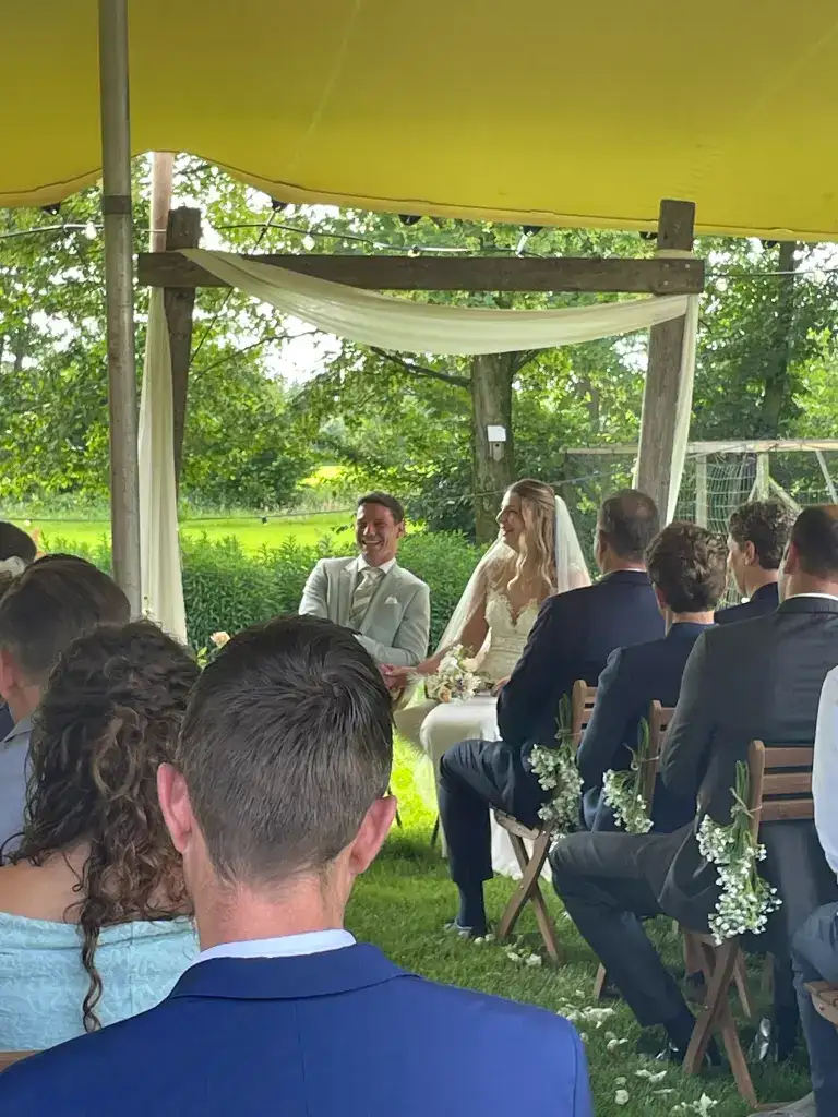 Een zorgeloze ceremonie dankzij Sas als weddingplanner