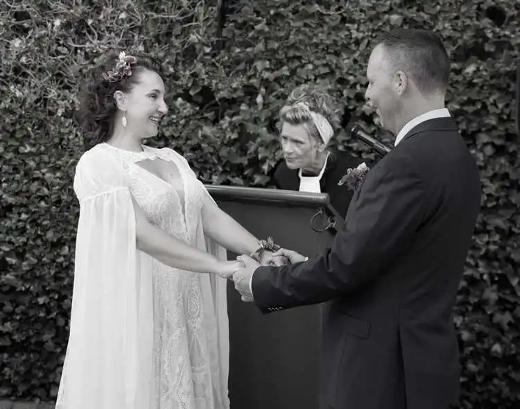 Een zorgeloze ceremonie dankzij Sas als weddingplanner